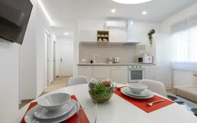 Apartamento Artbel En Embajadores *
